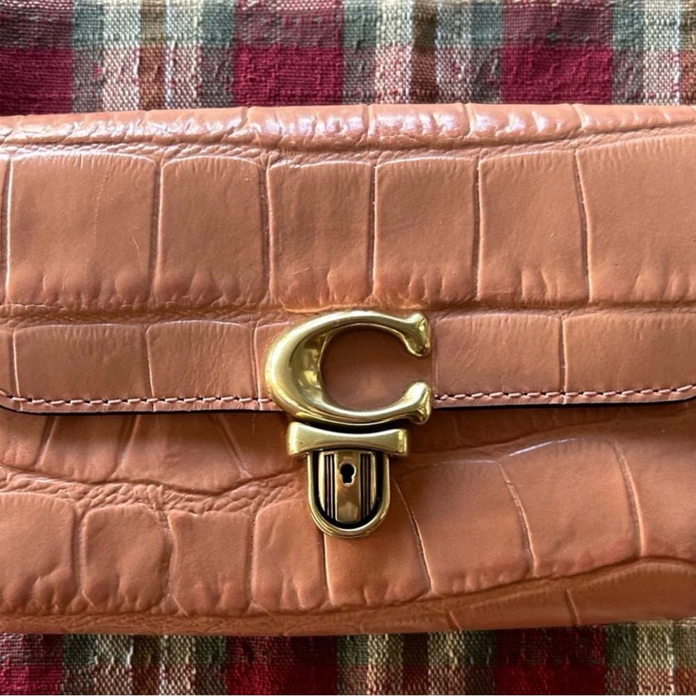 COACH Peach Croc-Embossed StudioWallet
